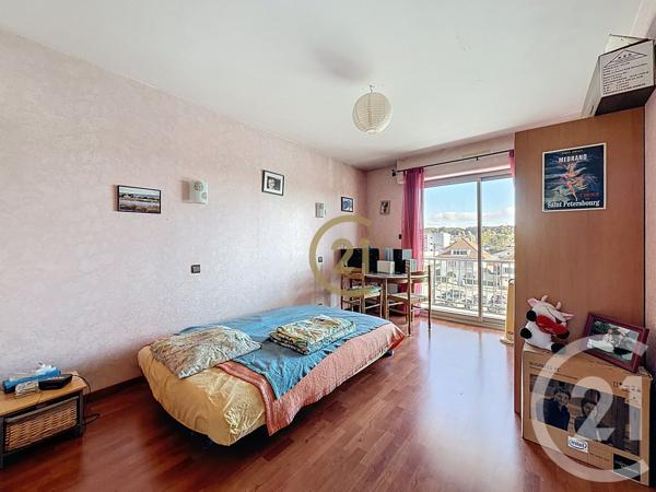 Appartement F4 à vendre  4 pièces - 90,18 m2 LURE - 70