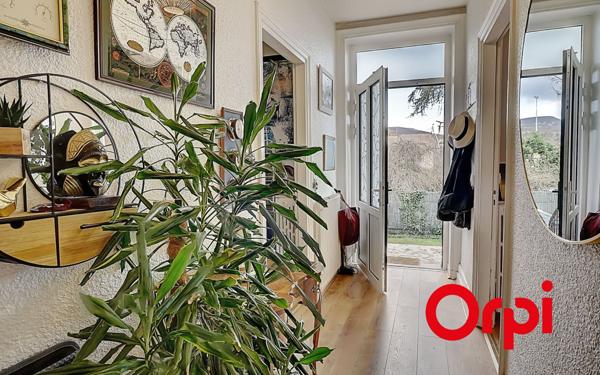 Appartement à vendre    3 pièces • 93,50 m2 Neuville-sur-Saône