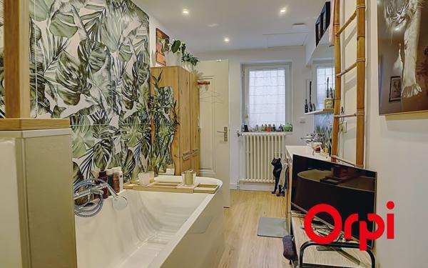 Appartement à vendre    3 pièces • 93,50 m2 Neuville-sur-Saône