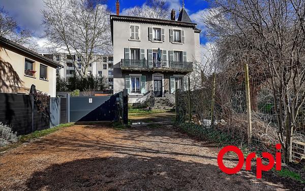 Appartement à vendre    3 pièces • 93,50 m2 Neuville-sur-Saône