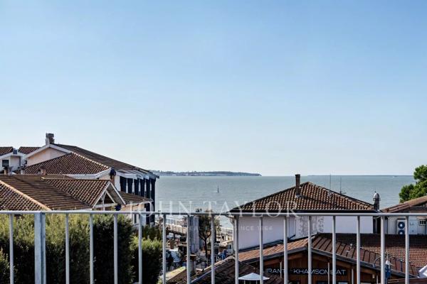 ANDERNOS LES BAINS - LOFT D'EXCEPTION AVEC VUE BASSIN