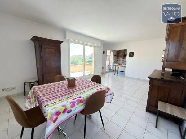 Appartement à vendre 4 pièces 91m² Antibes (06600)