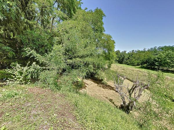 PAMIERS : CORPS DE FERME RENOVE SUR UN TERRAIN DE 5730M2
