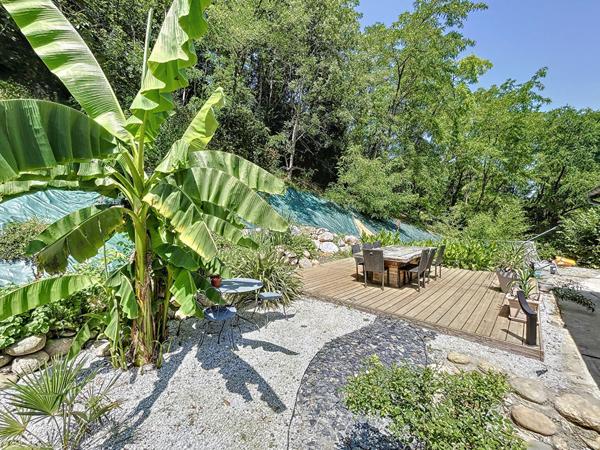 PAMIERS : CORPS DE FERME RENOVE SUR UN TERRAIN DE 5730M2