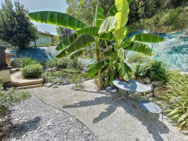 PAMIERS : CORPS DE FERME RENOVE SUR UN TERRAIN DE 5730M2