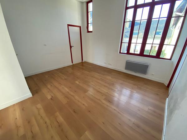 Concarneau  espace  de  bureaux de 47.52 m²  en hyper centre