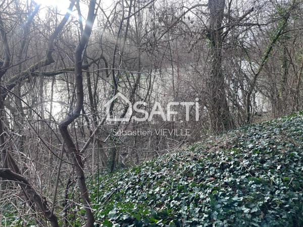 Terrain en bordure de MARNE