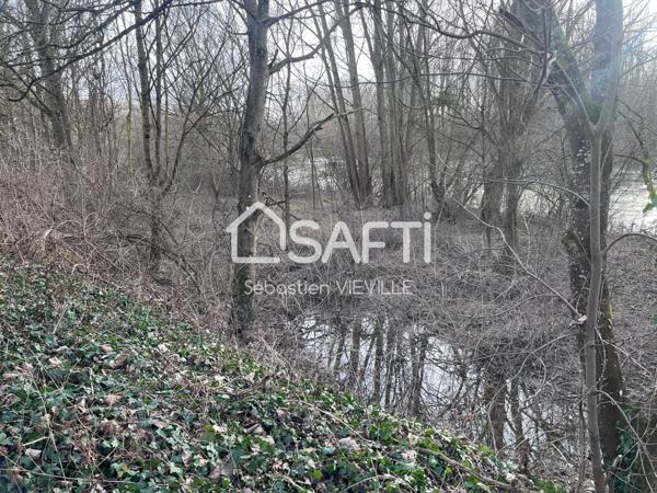 Terrain en bordure de MARNE