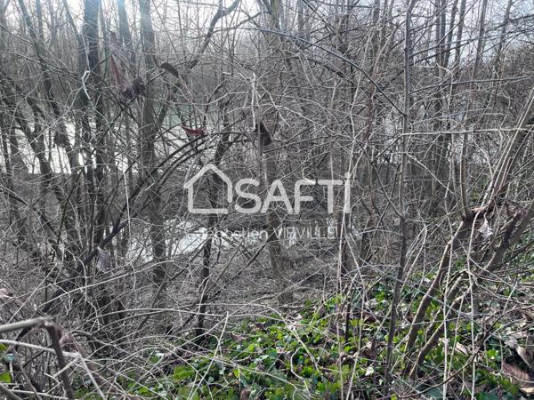 Terrain en bordure de MARNE