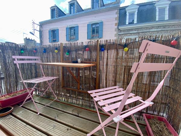 A VENDRE DINAN APPARTEMENT DE TYPE 4, 3 CHAMBRES BALCON ET STATIONNEMENT PRIVATIF