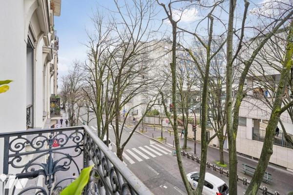 Place d'Italie - Appartement baigné de lumière avec balcon