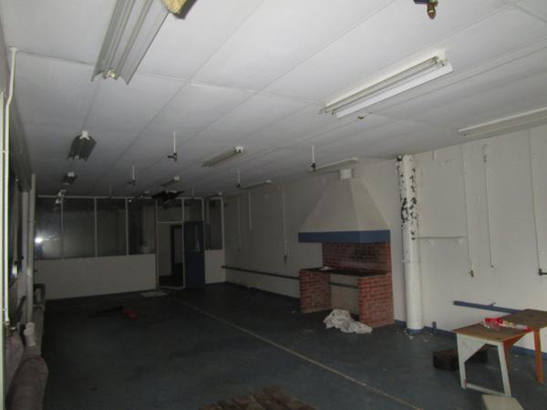 Local d'activité Paulhaguet 1200 m2