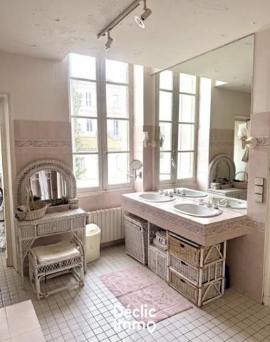Vente maison de ville Rochefort, 300m² 9 pièces 627 000€ Charente-maritime