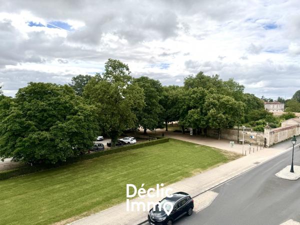 Vente maison de ville Rochefort, 300m² 9 pièces 627 000€ Charente-maritime