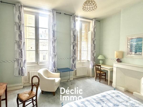 Vente maison de ville Rochefort, 300m² 9 pièces 627 000€ Charente-maritime