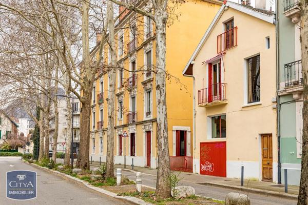Maison à vendre 6 pièces 197m² Grenoble (38000)