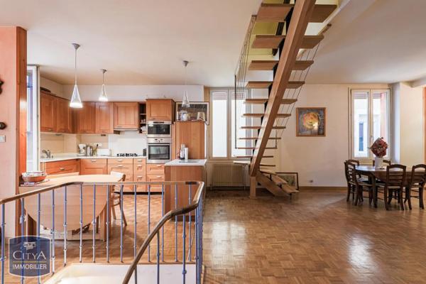 Maison à vendre 6 pièces 197m² Grenoble (38000)