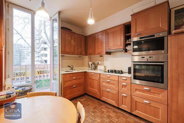 Maison à vendre 6 pièces 197m² Grenoble (38000)