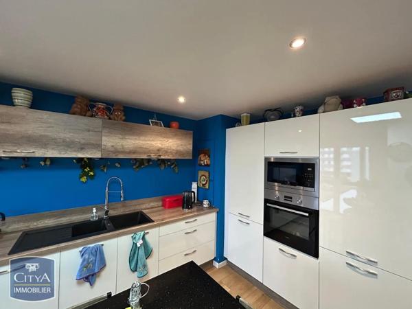 Appartement à louer 5 pièces 97.66m²