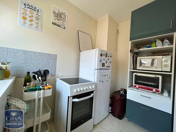 Appartement à louer 2 pièces 49.41m² Alençon (61000)