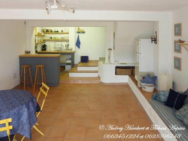 EXCLUSIVITE, à ST JURS, Maison de ville de 215 m² avec Terrasses et ateliers d'art (ou garage)