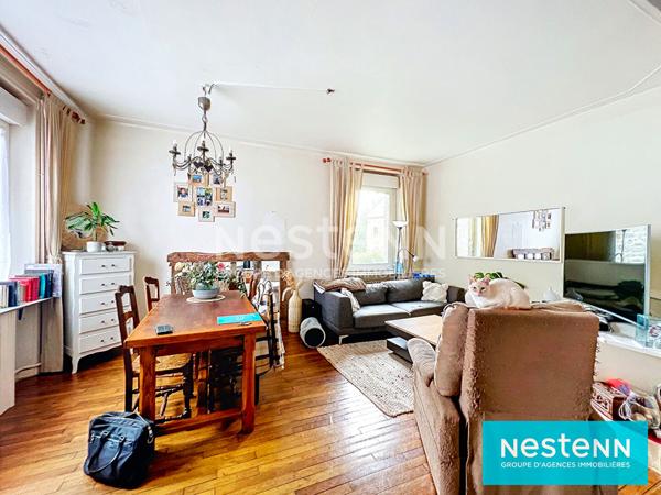 MAISON DE VILLE AVEC JARDIN ET ET GARAGE QUARTIER SAINT MICHEL