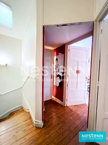 MAISON DE VILLE AVEC JARDIN ET ET GARAGE QUARTIER SAINT MICHEL