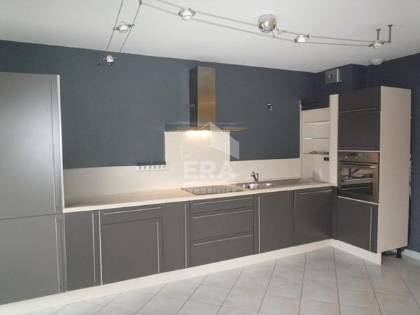 Appartement T3 en rez de jardin avec garage - PONT DE CHERUY