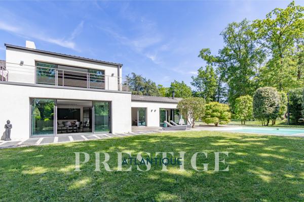 BASSE-GOULAINE - VILLA D'ARCHITECTE DE 344M2 HABITABLES - PISCINE ET TERRAIN DE 2826 M2