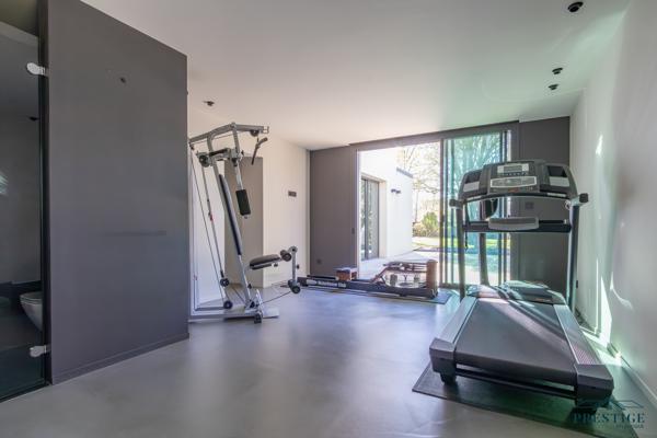 BASSE-GOULAINE - VILLA D'ARCHITECTE DE 344M2 HABITABLES - PISCINE ET TERRAIN DE 2826 M2