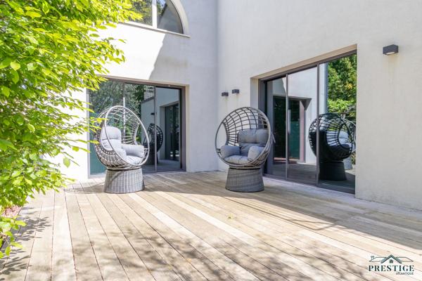 BASSE-GOULAINE - VILLA D'ARCHITECTE DE 344M2 HABITABLES - PISCINE ET TERRAIN DE 2826 M2