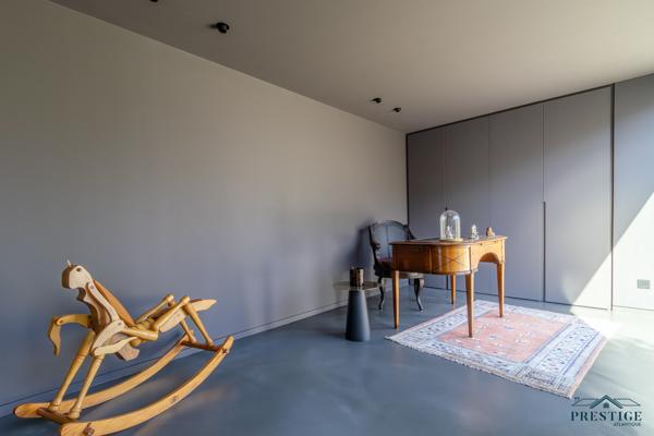 BASSE-GOULAINE - VILLA D'ARCHITECTE DE 344M2 HABITABLES - PISCINE ET TERRAIN DE 2826 M2