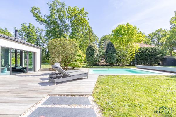 BASSE-GOULAINE - VILLA D'ARCHITECTE DE 344M2 HABITABLES - PISCINE ET TERRAIN DE 2826 M2