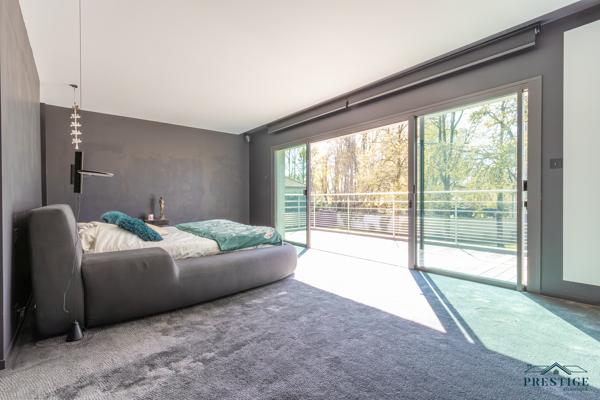 BASSE-GOULAINE - VILLA D'ARCHITECTE DE 344M2 HABITABLES - PISCINE ET TERRAIN DE 2826 M2