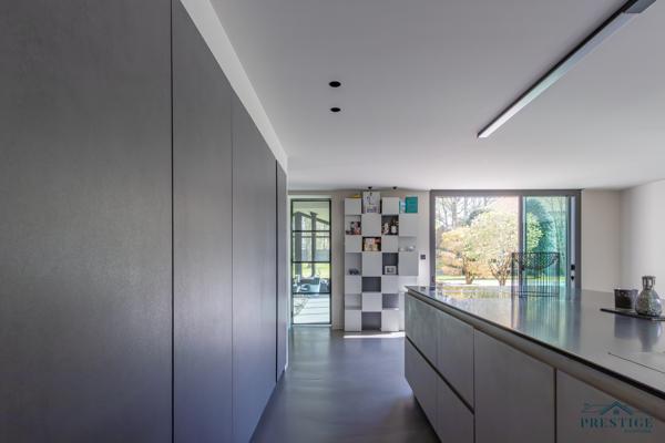 BASSE-GOULAINE - VILLA D'ARCHITECTE DE 344M2 HABITABLES - PISCINE ET TERRAIN DE 2826 M2