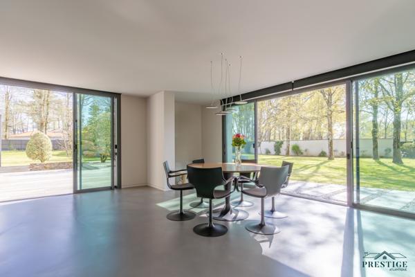 BASSE-GOULAINE - VILLA D'ARCHITECTE DE 344M2 HABITABLES - PISCINE ET TERRAIN DE 2826 M2