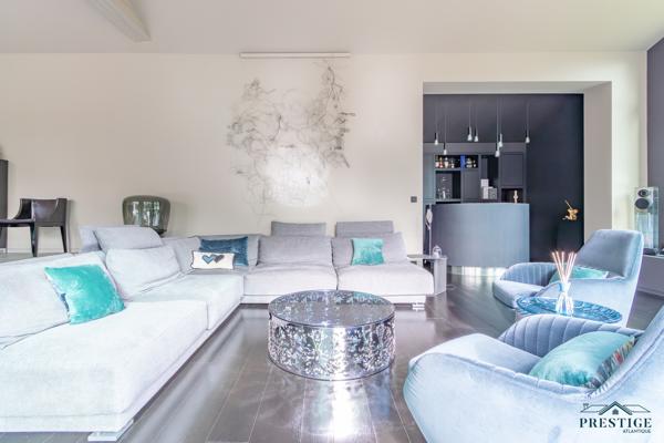 BASSE-GOULAINE - VILLA D'ARCHITECTE DE 344M2 HABITABLES - PISCINE ET TERRAIN DE 2826 M2