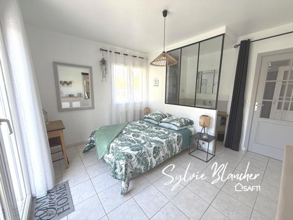 MAISON 150 m2 - 5 CHAMBRES - 1 BUREAU - TERRAIN 703 m2