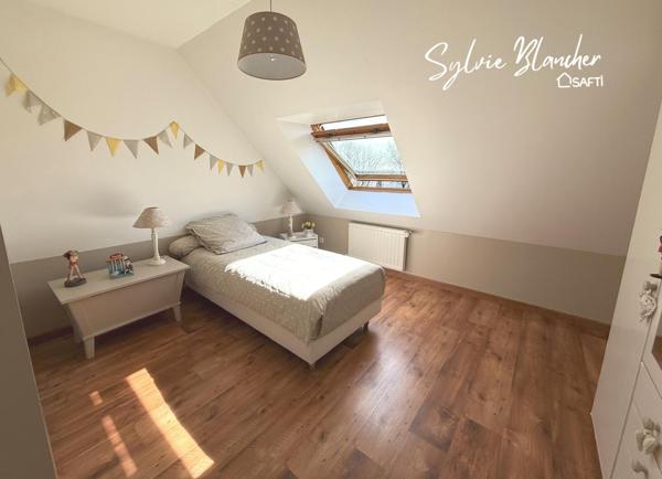 MAISON 150 m2 - 5 CHAMBRES - 1 BUREAU - TERRAIN 703 m2