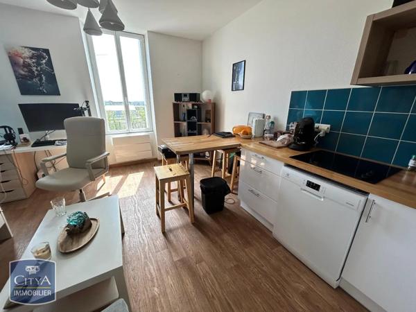 Appartement à louer 2 pièces 35.02m² La Rochelle (17000)