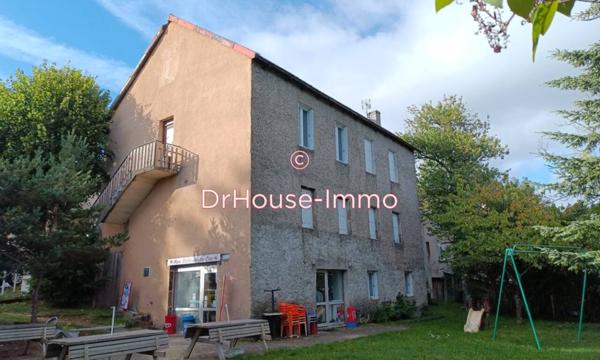 Immeuble à vendre 17 pièces de 222 m²