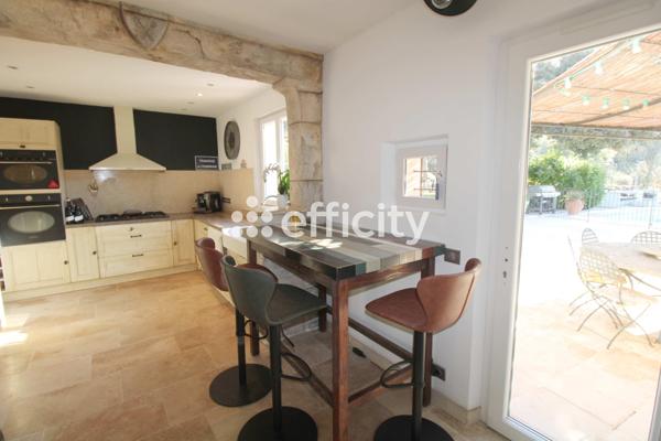 Maison 8 pièces - 238 m² Exclusivité efficity