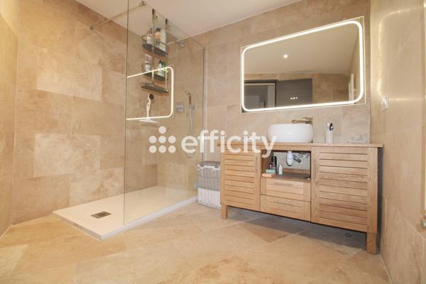 Maison 8 pièces - 238 m² Exclusivité efficity