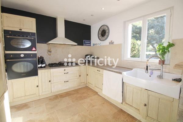 Maison 8 pièces - 238 m² Exclusivité efficity