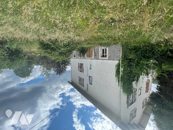 1/UN IMMEUBLE D'HABITATION A RENOVER POUR 6 LOGEMENTS ET 
2/UN LOT DE TERRAIN A BATIR