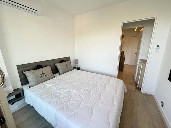 Cannes, Basse-Californie, Appartement de 2 pièces de 32.49 m2 cave et parking, résidence sécurisée