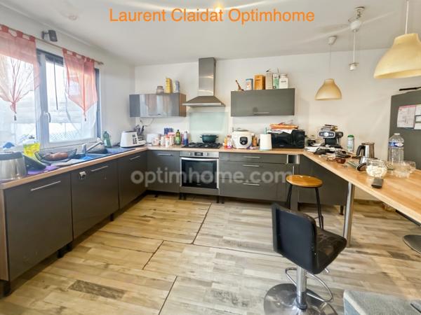 SAINT-QUENTIN – IMMEUBLE DE RAPPORT ENV.191 M² – 3 LOTS – GARAGE – RENTABILITÉ ATTRACTIVE