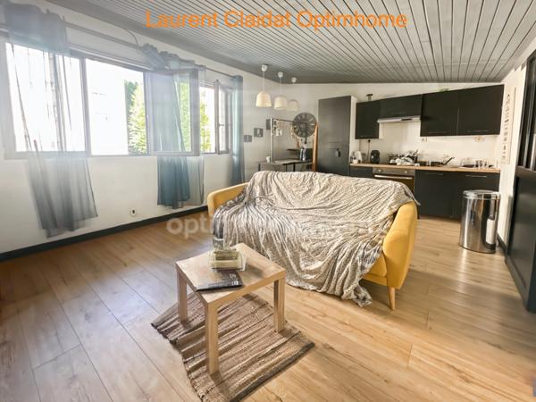 SAINT-QUENTIN – IMMEUBLE DE RAPPORT ENV.191 M² – 3 LOTS – GARAGE – RENTABILITÉ ATTRACTIVE