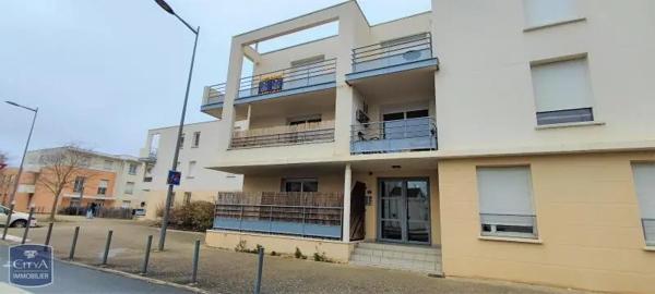 Appartement à louer 4 pièces 79.48m²