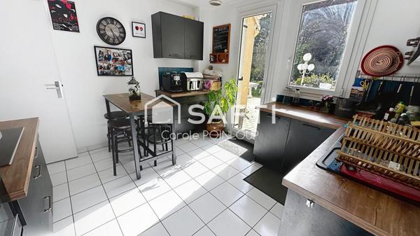 Maison d'environ 160 m2 sur le domaine POIRIER